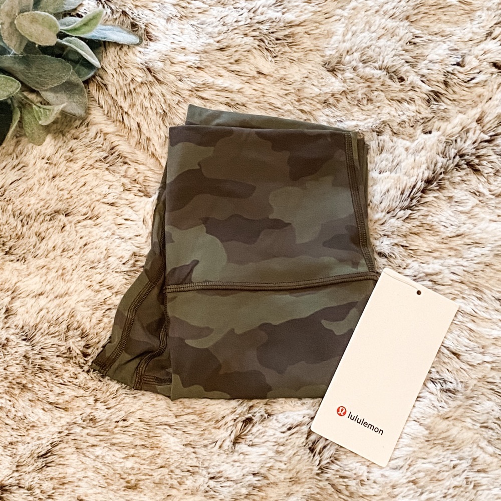 *SOLD* NWT Lululemon Align Pant II 25" - 365 Camo
